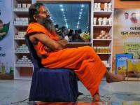 Ruchi Soya FPO Price: पतंजली मालामाल करणार! रामदेव बाबांच्या रुची सोयाच्या शेअर्सवर ३५ टक्के डिस्काऊंट; कमाईची संधी - Marathi News | Ruchi Soya FPO Price: Patanjali, Ramdev Baba's Ruchi Soya declares price of shares 35% discount; money Earnings opportunity | Latest business Photos at Lokmat.com
