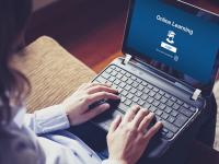 'या' मोबाईल अॅपच्या मदतीने घरबसल्या करा अभ्यास - Marathi News | online free learning apps from these mobile apps you can study free at home udemy byjus hashlearn unacademy careeranna | Latest tech Photos at Lokmat.com