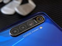 देशातील पहिला 64 मेगापिक्सल कॅमेराचा फोन Realme XT लाँच - Marathi News | Realme XT launches the country's first 64 megapixel camera phone | Latest tech Photos at Lokmat.com
