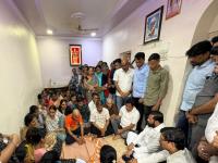 ’मंगेश काळोखे यांच्या मारेकऱ्यांवर मोक्का लावून कठोरात कठोर कारवाई करणार’, एकनाथ शिंदे यांचं आश्वासन - Marathi News | 'We will take strictest action against the killers of Mangesh Kalokhe by taking strict action', assures Eknath Shinde | Latest maharashtra News at Lokmat.com