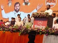 कार्यकर्ता अपमानित होतो, तेव्हा माझ्यातील शिवसैनिक जागा : एकनाथ शिंदे - Marathi News | When a worker is humiliated, the Shiv Sainik in me disappears: Eknath Shinde | Latest satara News at Lokmat.com