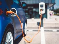 Electric Vehicle Sales: इलेक्ट्रीक वाहनांची क्रेझ वाढली; गेल्या आर्थिक वर्षात विक्रीत ३ पट वाढ, टाटा मोटर्सचा जलवा कायम - Marathi News | sales of electric vehicles more than tripled to 429217 units in the last financial year 2021 22 hero motocorp tata motors hyundai mg motors india ola | Latest auto Photos at Lokmat.com