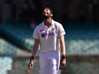 India vs England, 1st Test : तीन वर्षांनंतर जसप्रीत बुमराहनं घेतली भारतात पहिली विकेट; जाणून घ्या एका क्लिकवर! - Marathi News | IND vs END, 1st Test : Jasprit Bumrah gets his first wicket in India; Lunch on Day 1 england 67 for 2 | Latest cricket Photos at Lokmat.com