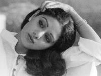 पाहा, बॉलिवूडच्या ‘चांदनी’चे काही दुर्मिळ फोटो - Marathi News | death anniversary Here are some rare photos of sridevi | Latest filmy Photos at Lokmat.com