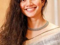 ना मेकअप करते, ना गोऱ्या करणाऱ्या क्रिमच्या जाहिराती; डॉक्टर असलेली सुपरस्टार साई पल्लवी - Marathi News | South Actress Sai Pallavi Birthday : No makeup, no whitening cream ads; Superstar Sai Pallavi who is a doctor | Latest sakhi Photos at Lokmat.com