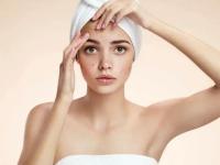 सुंदर आणि ग्लोईंग स्किनच्या लालसेपोटी 'या' चुका कराल, तर बोंबलत बसाल! - Marathi News | How to get rid of dull skin myb | Latest beauty Photos at Lokmat.com