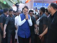 ...म्हणून देवेंद्र फडणवीस यांचं नेतृत्व ठरतं इतरांपेक्षा वेगळं; पाच प्रमुख मुद्दे - Marathi News | Maharashtra Assembly Election 2024 - Five Key Points of Devendra Fadnavis leadership is different from others | Latest maharashtra Photos at Lokmat.com