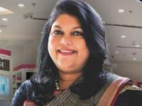 बँकेत २० वर्ष नोकरी, ५० व्या वर्षी उभी केली हजारो कोटींची कंपनी; देशातील श्रीमंत महिला सीईओ - Marathi News | Worked in a bank for 20 years set up a company worth thousands of crores at the age of 50 Richest woman CEO in the country success story of nykaa falguni nayar | Latest business Photos at Lokmat.com