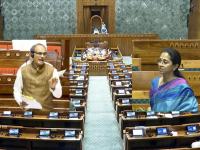 शेतकरी मदतीचा मुद्दा गाजला; कृषिमंत्री आधी म्हणाले, ‘नाही’ नंतर म्हणाले, ‘हो, प्रस्ताव आला’ - Marathi News | The issue of farmer help became a hot topic; Agriculture Minister said, 'No' yesterday, today he said, 'Yes, the proposal has been made' | Latest national News at Lokmat.com