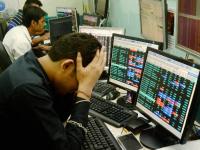 परदेशी गुंतवणूकदारांनी भारतीय बाजारातून ₹1,71,75,92,00,000 रुपये काढून घेतले, कारण... - Marathi News | Foreign investors withdrew Rs 1,71,75,92,00,000 from the Indian market, because.. | Latest business Photos at Lokmat.com