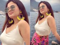भारताच्या 'या' क्रिकेटपटूची पत्नी दिसते सेलिब्रेटींपेक्षाही सुंदर, फोटो झाले वायरल ... - Marathi News | The wife of India's 'this' cricketer looks even more beautiful than celebrities, photos have gone viral ... | Latest cricket Photos at Lokmat.com