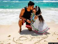 उमेश यादवचे रोमँटिक फोटो झाले वायरल; पाहा 'ती' सुंदरी आहे तरी कोण... - Marathi News | Umesh Yadav's romantic photos gone viral; he is with a beautiful woman, but who is she... | Latest cricket Photos at Lokmat.com