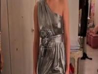 Sara Ali Khan : सारा खानचा ट्रायल रूम ‘ब्रेन फ्राय’ व्हिडिओ; काही सेकंदातच २० पेक्षा जास्तवेळा बदलले कपडे - Marathi News | Sara Ali Khan changing clothes video : Sara ali khan changing clothes video is viral on instagram | Latest sakhi Photos at Lokmat.com