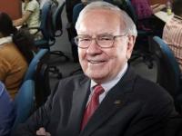 श्रीमंत व्हायचंय? मग मध्यमवर्गीयांनी 'या' ५ चुका टाळा! गुंतवणूक गुरु वॉरेन बफे यांचा मोलाचा सल्ला - Marathi News | Warren Buffett’s 5 Financial Mistakes Middle-Class People Make Every Day | Latest business Photos at Lokmat.com