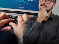 पगार ५० हजार असो वा १ लाख; 'हा' एक फॉर्म्युला करेल कोट्यधीश; गुंतवणुकीचे 'सुपर हिट' गणित - Marathi News | Financial Planning for ₹1 Lakh Salary How to Use the 50-30-20 Rule Effectively | Latest business Photos at Lokmat.com