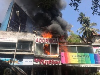 मुंबई : भुलाभाई देसाई रोडवरील दुकानाला आग