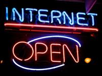 इंटरनेटवर पहिली पोस्ट काय होती? पहिला ई-मेल अन् पहिला यूट्यूब व्हिडीओ काय होता? - Marathi News | The first things to ever happen on the internet or world wide web | Latest social-viral Photos at Lokmat.com