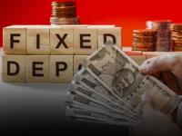 एफडी करणार आहात? खाजगी आणि सरकारी बँकांचे लेटेस्ट व्याजदर तपासा, कुठे मिळतोय सर्वाधिक फायदा? - Marathi News | Best FD Rates April 2026 Compare Interest Rates of Public, Private, and Small Finance Banks | Latest business News at Lokmat.com