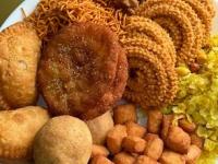 तळलेले फराळाचे पदार्थ अजिबात तेलकट होणार नाही, घ्या ८ टिप्स - तेल वाचवा, करा तेल न पिणारे कुरकुरीत पदार्थ... - Marathi News | Fried diwali faral food will not be oily at all, follow these 8 tips - save oil, make crispy dishes that don't absorb oil | Latest sakhi Photos at Lokmat.com