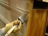पावसाळ्यात घरातील लाकडी फर्निचरची अशी घ्या काळजी! - Marathi News | tips to protect your wooden furniture during monsoon | Latest jarahatke Photos at Lokmat.com