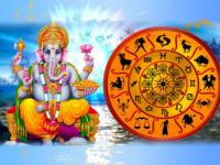 Ganesh Chaturthi 2022 : ‘या’ चार राशींवर असते गणरायाची विशेष कृपा, गणेश चतुर्थीला होणार लाभ - Marathi News | festivals and fasts ganesh chaturthi 2022 zodiac signs lord ganesha favourite zodiac signs and they will get benefits on ganesh chaturthi | Latest bhakti Photos at Lokmat.com