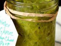 महिनाभर टिकेल आलंमिरची पेस्ट, ४ युक्त्या-पेस्टला ना बुरशी लागेल ना काळी पडेल, चवही राहील झणझणीत - Marathi News | how to store ginger green chilli paste for a month tips to prevent fungus in homemade paste how to stop ginger paste from turning black best way to preserve ginger chilli paste naturally | Latest sakhi Photos at Lokmat.com