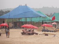 गोव्यातील पर्यटन हंगामाला सुरुवात, किना-यांवर शॉक्सची केली उभारणी - Marathi News | The tourism season of Goa began | Latest goa Photos at Lokmat.com