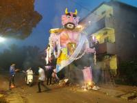 गोव्यात नरकासूर प्रतिमांचं दहन, तेजोमय दिवाळीला सुरुवात - Marathi News | In Sanchi, the birth of the dwarf, the image of the massacre | Latest goa Photos at Lokmat.com