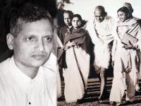 ३० जानेवारीचा तो दिवस, बापूंवर गोळ्या झाडण्यापूर्वी त्यांना काय म्हणाला होता गोडसे? - Marathi News | Mahatma Gandhi Death Anniversary : The day of January 30 hands folded Godse said hello and shot Mahatma Gandhi | Latest national Photos at Lokmat.com