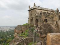 गोवळकोंडा किल्ला! देशातील सर्वात मोठा आणि सुरक्षित किल्ला - Marathi News | Golkonda Fort! The biggest and secure fort in the country | Latest travel Photos at Lokmat.com