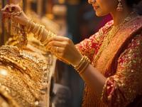 सोने खरेदीदारांसाठी 'सुवर्ण' संधी! दर १२,००० रुपयांनी स्वस्त होणार? 'या' ४ कारणांमुळे पडणार फरक - Marathi News | is gold going to become cheaper gold rate today | Latest business Photos at Lokmat.com