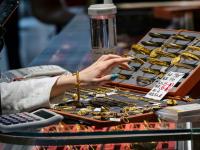 Gold Silver Price Today: चांदीचा नवा विक्रम, सोन्याचे दरही गगनाला भिडले; खरेदीपूर्वी पाहा Gold-Silver ची लेटेस्ट किंमत - Marathi News | Gold Silver Price 18 december Silver hits new record gold prices also high Check latest price of Gold Silver before buying | Latest business News at Lokmat.com