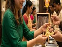 Gold Silver Price Today: आज सोन्या-चांदीच्या किमतीत मोठी घसरण; खरेदी करणार असाल तर पाहा तुमच्या शहरातील २४K, २२K, १८K Gold चे नवे दर - Marathi News | Big drop in gold and silver prices today mcx 13 aprol If you are going to buy check out the new rates of 24K 22K 18K Gold in your city | Latest business News at Lokmat.com Gold Silver Price Today: आज सोन्या-चांदीच्या किमतीत मोठी घसरण; खरेदी करणार असाल तर पाहा तुमच्या शहरातील २४K, २२K, १८K Gold चे नवे दर - Marathi News | Big drop in gold and silver prices today mcx 13 aprol If you are going to buy check out the new rates of 24K 22K 18K Gold in your city | Latest business News at Lokmat.com