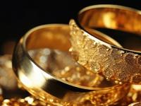 Gold-Silver Rate : सोन्या-चांदीचे दर आणखी कमी होणार? जाणून घ्या पुढचा अंदाज - Marathi News | Gold-Silver Rate: Will gold and silver rates fall further? Know the next forecast | Latest business Photos at Lokmat.com