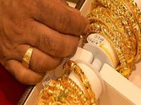 सोन्या-चांदीचे दर कोसळले! सोनं 2,000, तर चांदी 4,000 रुपये स्वस्त; कारण काय..? - Marathi News | Gold-Silver Price Fall: Gold is cheaper by Rs 2,000, while silver is cheaper by Rs 4,000, what is the reason for the decline? | Latest business News at Lokmat.com सोन्या-चांदीचे दर कोसळले! सोनं 2,000, तर चांदी 4,000 रुपये स्वस्त; कारण काय..? - Marathi News | Gold-Silver Price Fall: Gold is cheaper by Rs 2,000, while silver is cheaper by Rs 4,000, what is the reason for the decline? | Latest business News at Lokmat.com