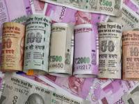 7th Pay Commission: सरकारी कर्मचाऱ्यांना मोदी सरकार देणार खुशखबर! पगारात वाढ अन् टॅक्समध्येही मिळणार सूट - Marathi News | 7th pay commission pankaj chaudhary says income increase and tax benefits for govt employees | Latest business Photos at Lokmat.com