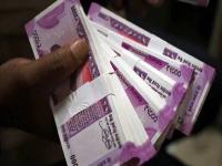 सरकारी कर्मचाऱ्यांना मोदी सरकारचा धक्का! 'या' संदर्भात घेतला निर्णय, वाचा सविस्तर - Marathi News | dearness allowance central govt employees will not get 18 months of da arrears stopped during covid | Latest business Photos at Lokmat.com