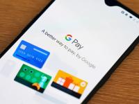 मोठी बातमी! Google Pay नववर्षात दणका देणार; 1 जानेवारीपासून चार्ज आकारणार - Marathi News | Big news! Google Pay will charge on money transfer from January 1 | Latest business Photos at Lokmat.com