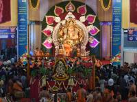 GSB Wadala Ganapti 2019: जी. एस. बी सेवा मंडळ, किंग सर्कल च्या बाप्पाचे पहा हे सुंदर फोटो - Marathi News | Pictures of GSB Seva Mandal Ganeshotsav, Kings Circle | Latest mumbai Photos at Lokmat.com