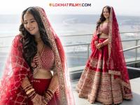 'सपने सुहाने लड़कपन के'मधील गुंजनचे लग्नातले वधूच्या लूकमधील फोटो आले समोर, दिसली खूपच सुंदर, पाहा फोटो - Marathi News | 'Sapne Suhane Ladakpan Ke' fame Gunjan Aka Roopal Tyagi became a bride, looked very beautiful in a red lehenga, see photos | Latest filmy Photos at Lokmat.com