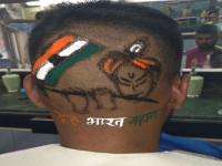 हेअर स्टाईलमध्ये स्वातंत्र्य दिनासोबत गोपाळकालाचाही फीव्हर  - Marathi News | In the hair style, Fever with the help of Gopalakrishna on the Independence day | Latest maharashtra Photos at Lokmat.com