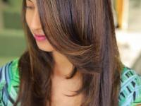 हेअरस्टाइलचे हे ८ प्रकार नक्की पाहा, चेहराही दिसेल सुंदर कायमच- simple and beautiful - Marathi News | Check out these 8 hairstyles, your face will look beautiful forever, simple and beautiful styling | Latest sakhi Photos at Lokmat.com