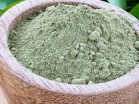 केसांसाठी जादूई उपाय भृंगराज! ५ पद्धतीने लावा, केसगळतीची समस्या कायमची थांबून केस होतील काळेभोर - Marathi News | how to apply bhringraj powder oil for hair 5 way to use stop hair falls hair grow naturally hair will be black and shiny | Latest sakhi Photos at Lokmat.com