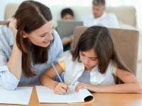 मुलांचं हस्ताक्षर सुंदर करायचंय?, वाचा या टीप्स - Marathi News | handwriting such reform children | Latest relationship Photos at Lokmat.com