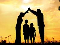 घरातील रोजची भांडणं कमी करण्यासाठी वास्तू शास्त्रात दिलेल्या सोप्या टिप्स जरूर वापरून बघा! - Marathi News | Be sure to try the simple tips given in Vastu Shastra to reduce daily quarrels at home! | Latest bhakti Photos at Lokmat.com