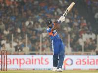 Hardik Pandya : पांड्याचा हार्ड हिटिंग शो! जलद अर्धशतकी खेळीसह घातली विक्रमाला गवसणी - Marathi News | IND vs SA 5th T20I Hardik Pandya Smashes Second Fastest T20I Fifty By An Indian After Yuvraj Singh | Latest cricket News at Lokmat.com Hardik Pandya : पांड्याचा हार्ड हिटिंग शो! जलद अर्धशतकी खेळीसह घातली विक्रमाला गवसणी - Marathi News | IND vs SA 5th T20I Hardik Pandya Smashes Second Fastest T20I Fifty By An Indian After Yuvraj Singh | Latest cricket News at Lokmat.com