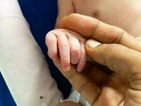 So Cute : हार्दिक-नताशाचं बाळ दिसतं कसं माहित्येय? ज्युनियर पांड्याचा फोटो व्हायरल - Marathi News | So Cute: How Hardik-Natasha's baby looks like? Junior Pandya's photo goes viral | Latest cricket Photos at Lokmat.com