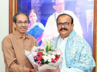 हर्षवर्धन सपकाळ मातोश्रीवर गेले, उद्धव ठाकरे यांची भेट घेतली; कोणत्या विषयावर काय चर्चा झाली? - Marathi News | congress harshwardhan sapkal went to matoshree to meet uddhav thackeray know what was the topic and discussed | Latest mumbai News at Lokmat.com