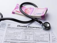 हेल्थ इंश्योरेंस पॉलिसी खरीदते समय इन 5 बातों का रखें ध्यान - | buying health insurance remember these 5 things in mind health insurance buying tips | Latest india Photos at Lokmatnews.in