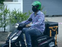 Hero Electric Scooter : केवळ ५००० रुपयांत घरी घेऊन जा हिरोची इलेक्ट्रीक स्कूटर; आणली भन्नाट स्कीम - Marathi News | Hero Electric Scooter take home for only Rs 5,000; Loan EMI Scheme | Latest auto Photos at Lokmat.com
